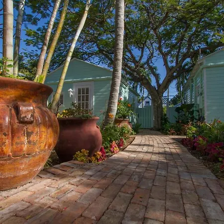 Conch Cottages Of Villas Key West